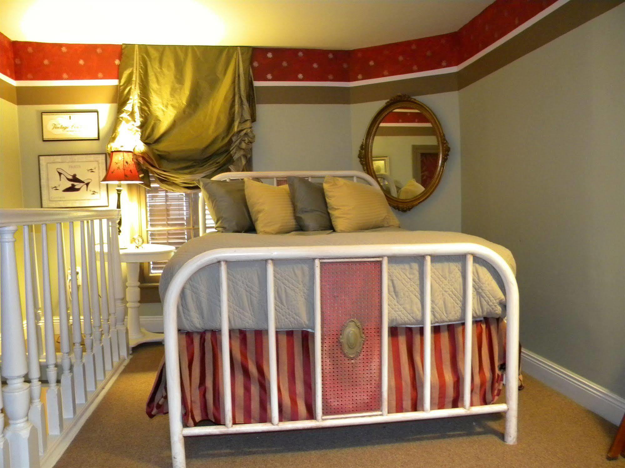 뉴올리언스 Maison De Macarty B&B 외부 사진